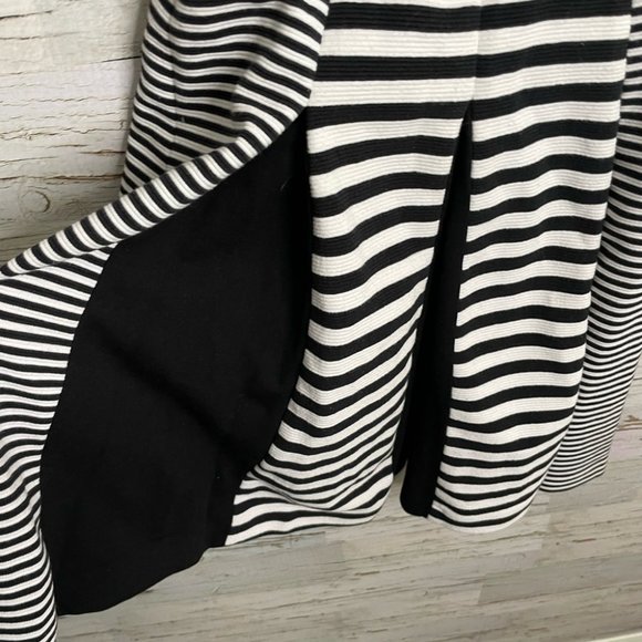 Banana republic size 0 striped tee shirt dress black white - Picture 4 of 8